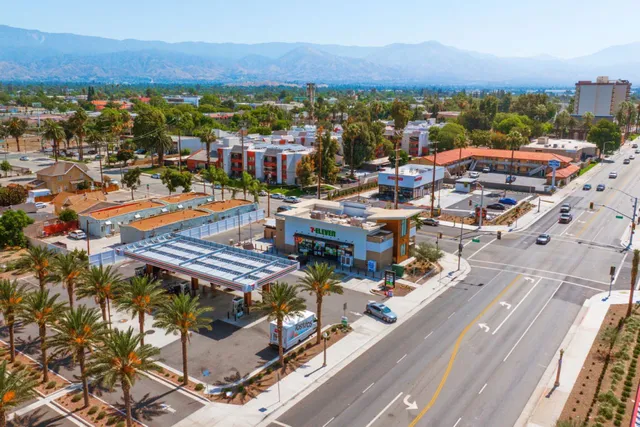 7-Eleven with Fuel Station, San Bernardino — construction photo 19